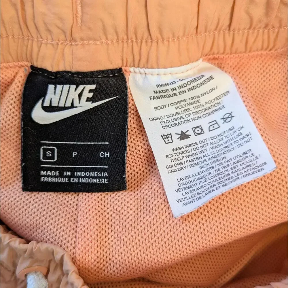 Nike Sportswear Alumni woven retro swim trunks